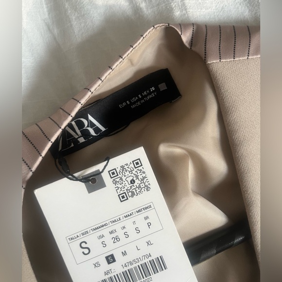 πHPπNWT Zara Tan Vest Small - Picture 8 of 8